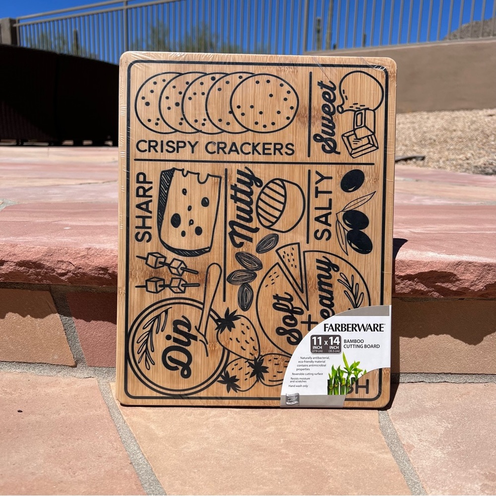 ⬇️💲FARBERWARE NWT Bamboo Cutting Board 11x14 Eco-Friendly Material Reversible